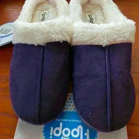 Floppi Indoor/Outdoor Woman’s Faux Suede Clogs Slippers Purple Large (9-10) - Picture 2 of 5